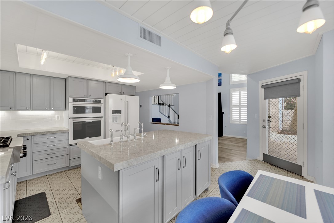 3080 Yankee Clipper Drive