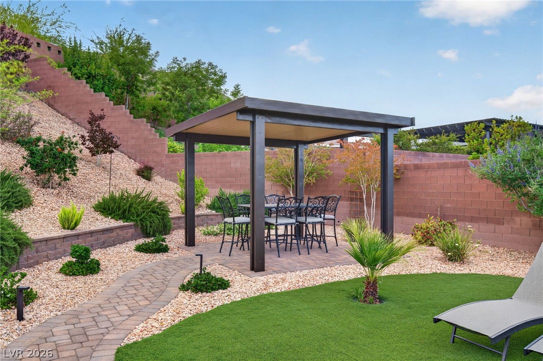 6641 Ruby Desert Court