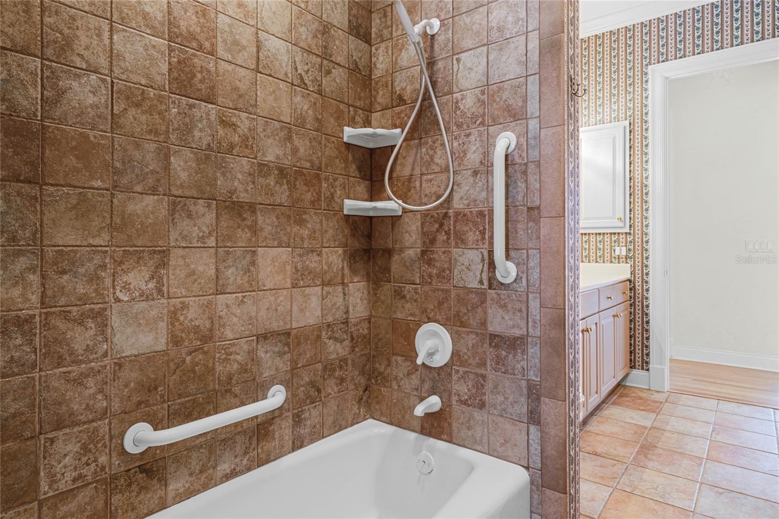 2327 SOUTHERN PINES PLACE