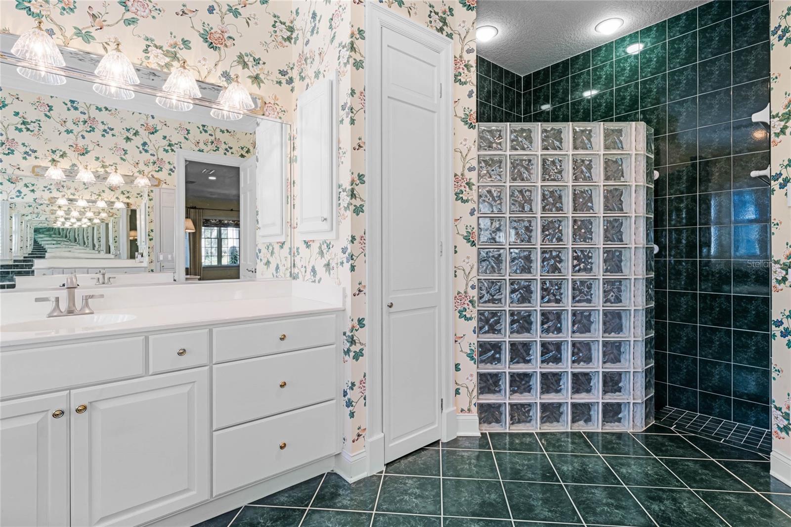 2327 SOUTHERN PINES PLACE