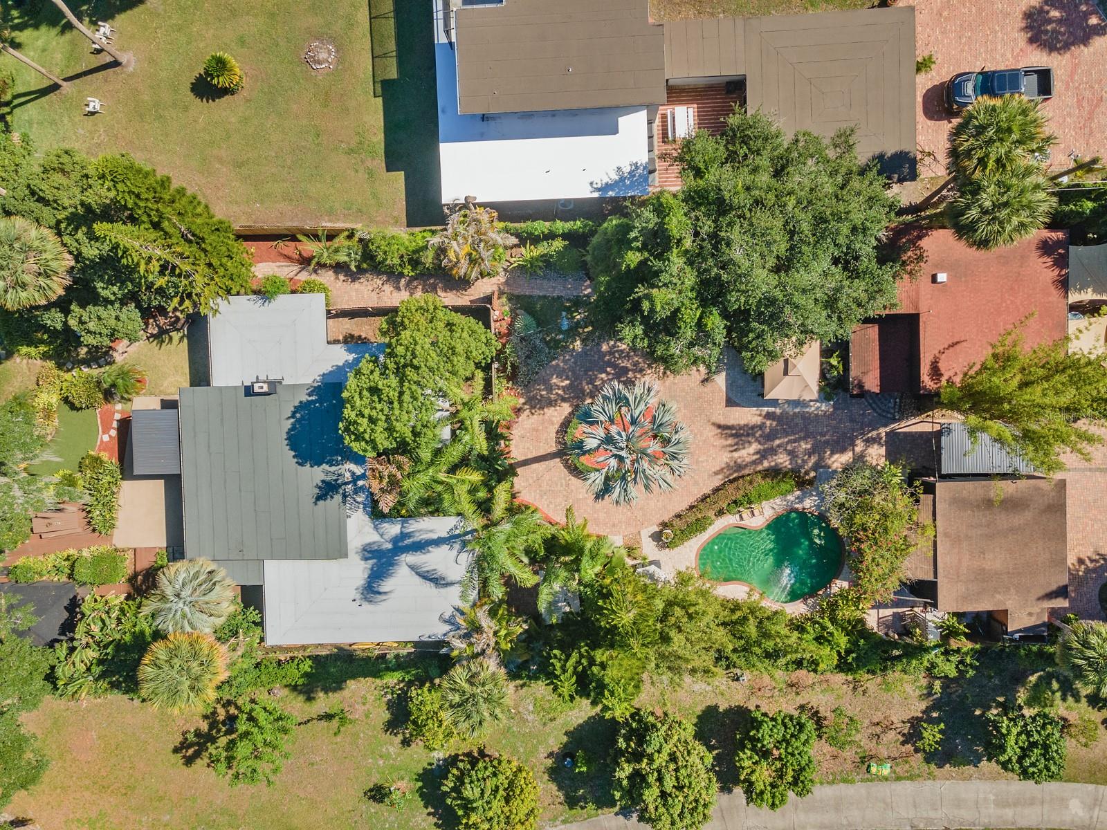 319 N TAMPA AVE