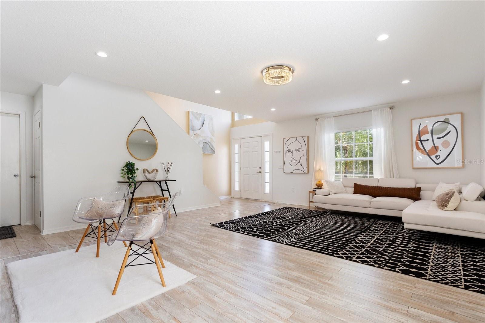 106 HENDRIX CIR