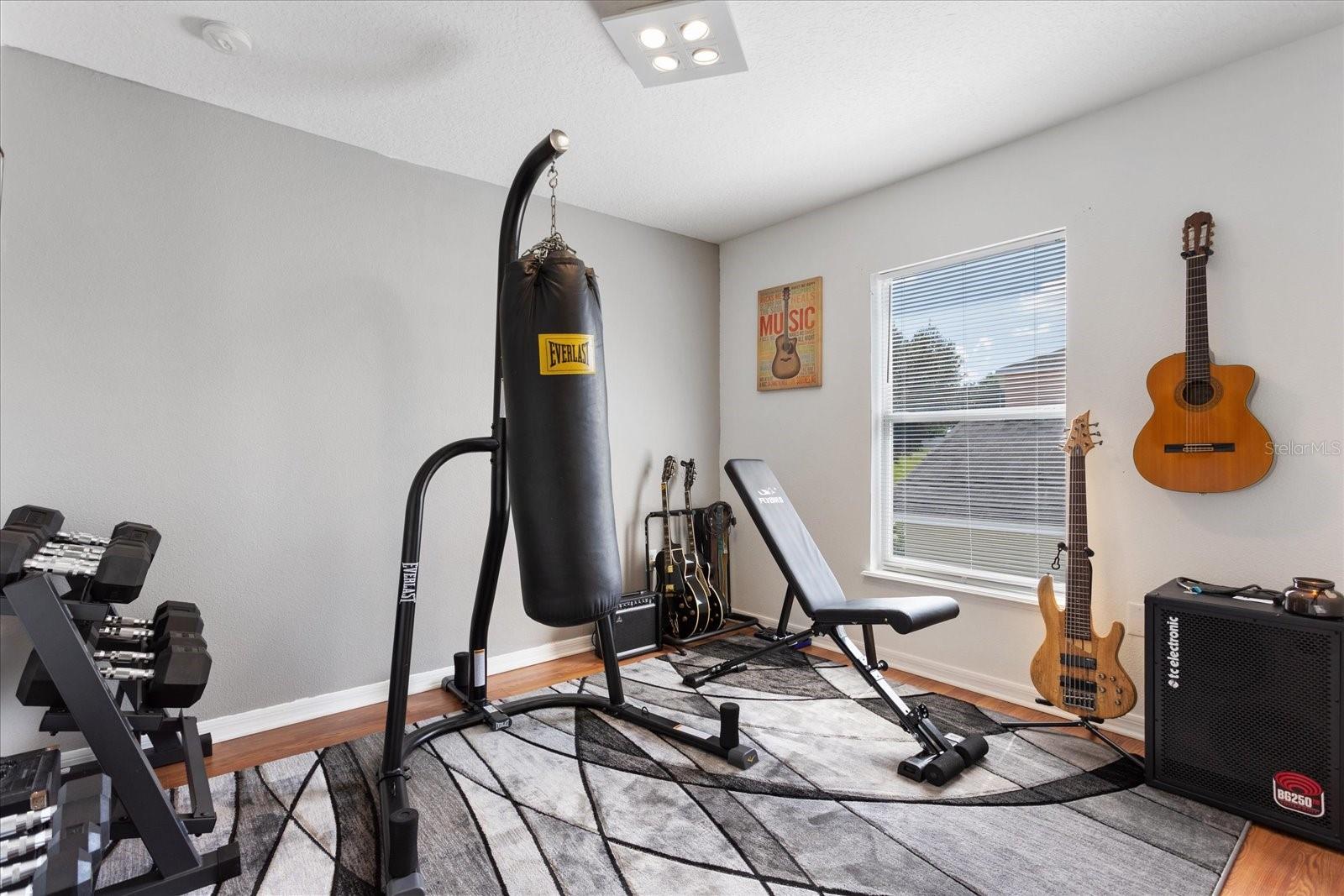 106 HENDRIX CIR