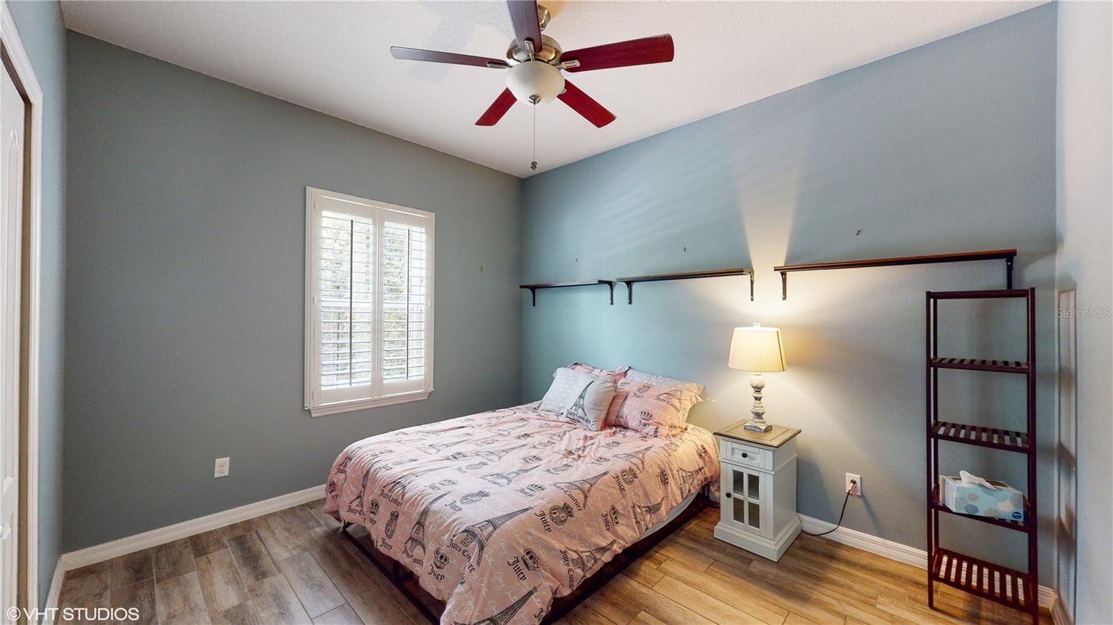 1240 BELLA VISTA CIR