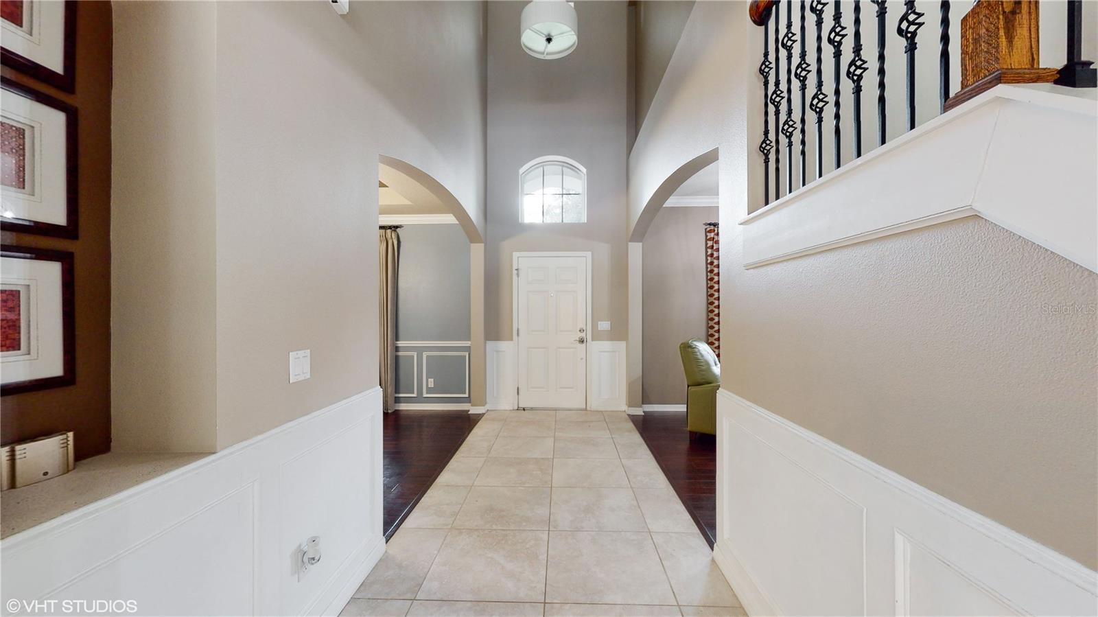 1240 BELLA VISTA CIR