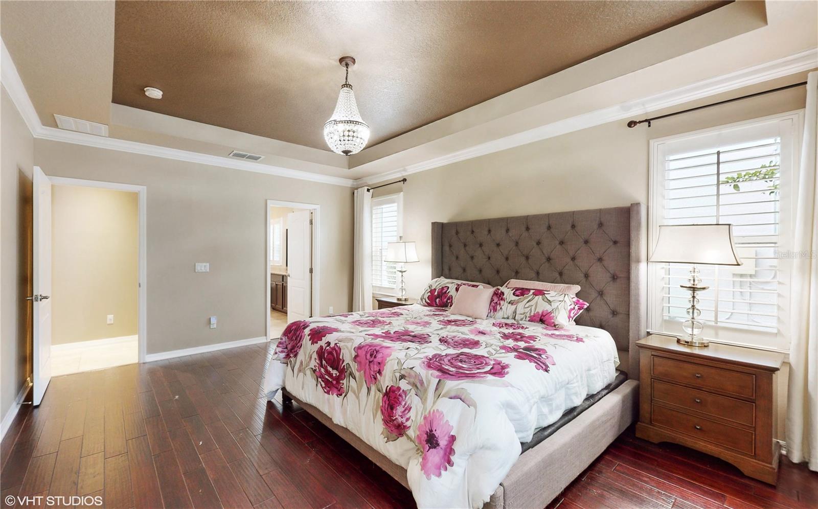 1240 BELLA VISTA CIR
