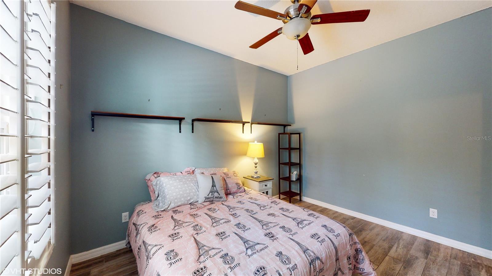 1240 BELLA VISTA CIR