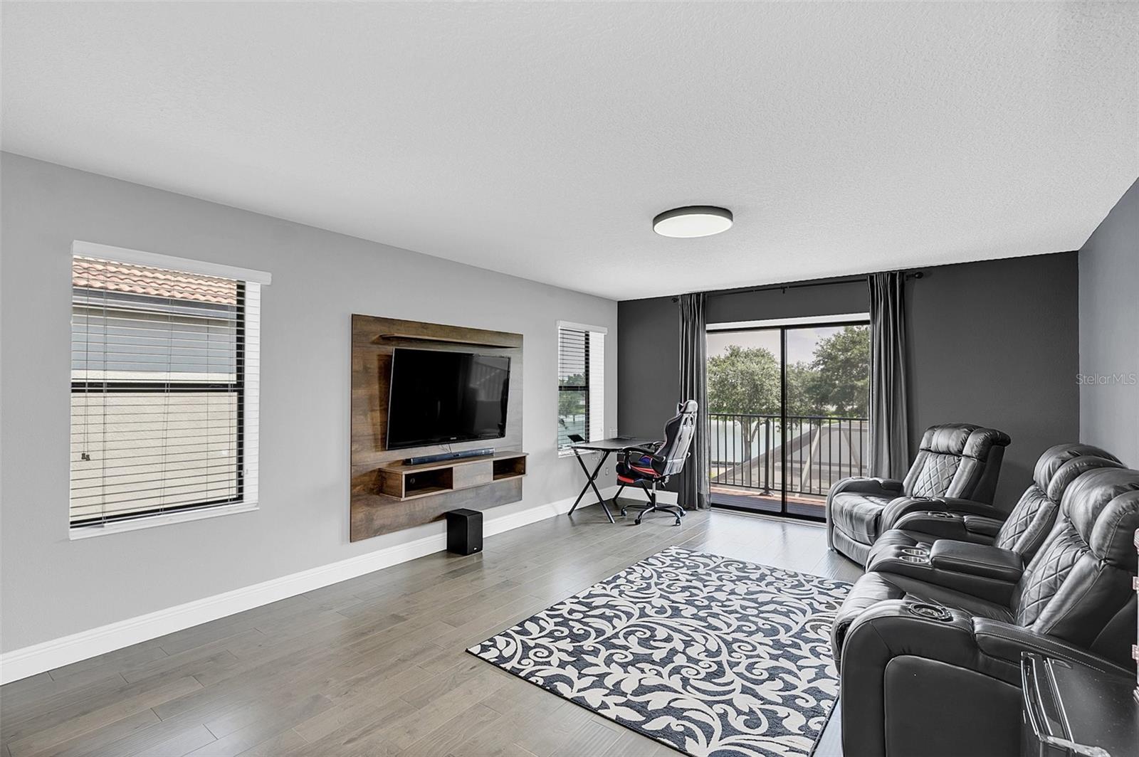 1980 LEATHER FERN DR