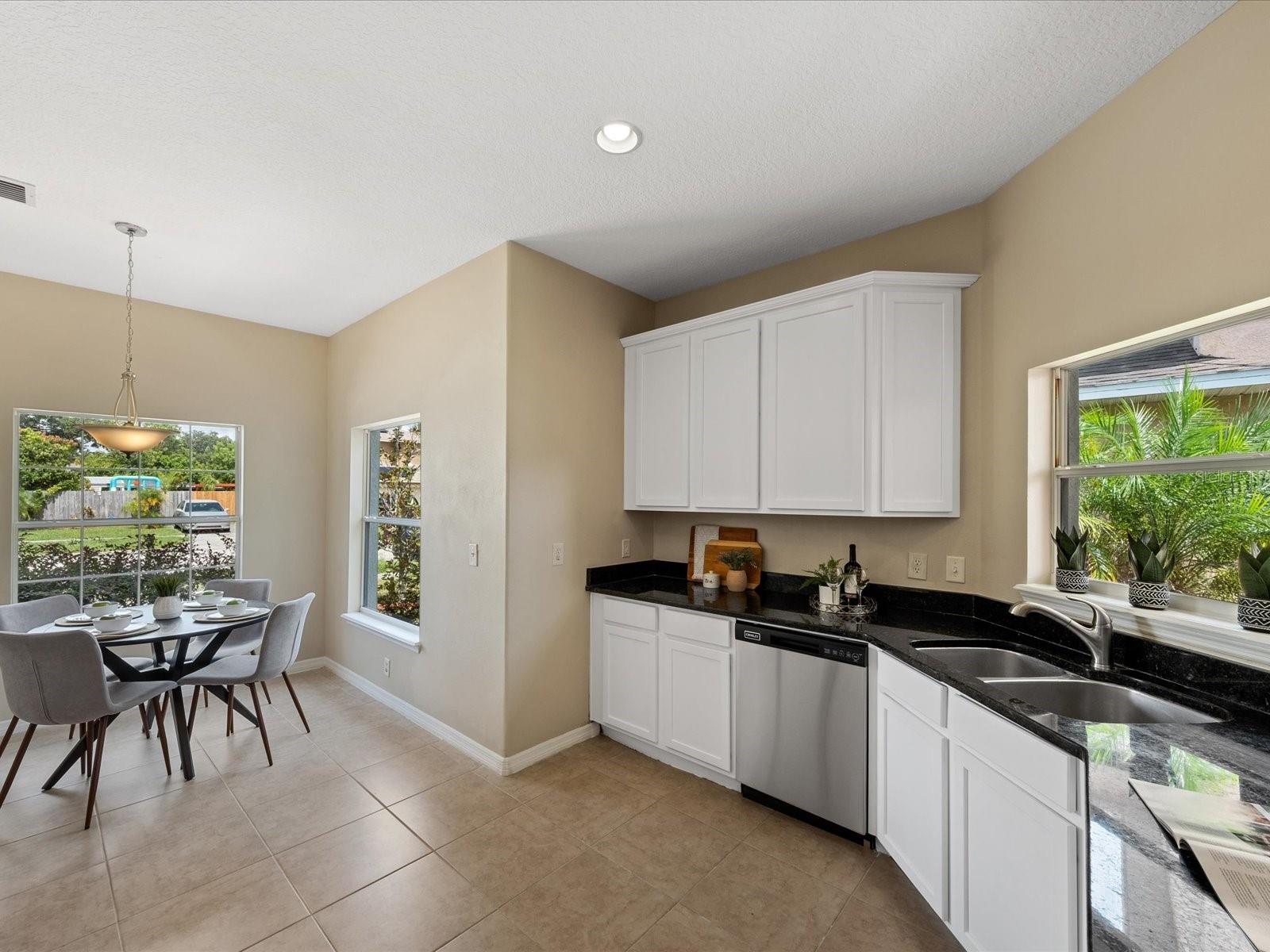 557 HIBISCUS COVE DR