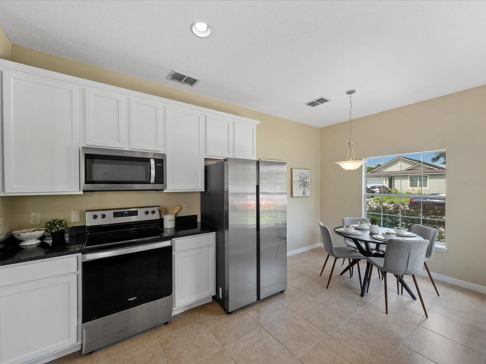 557 HIBISCUS COVE DR