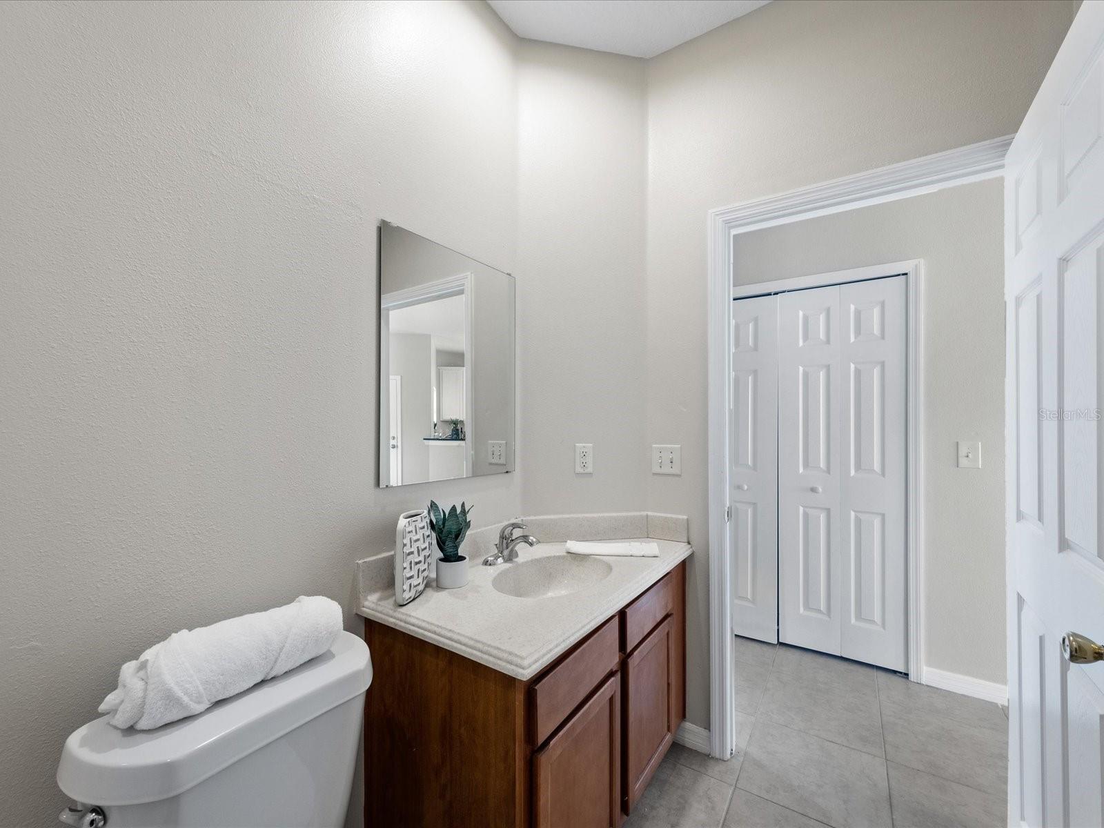 557 HIBISCUS COVE DR