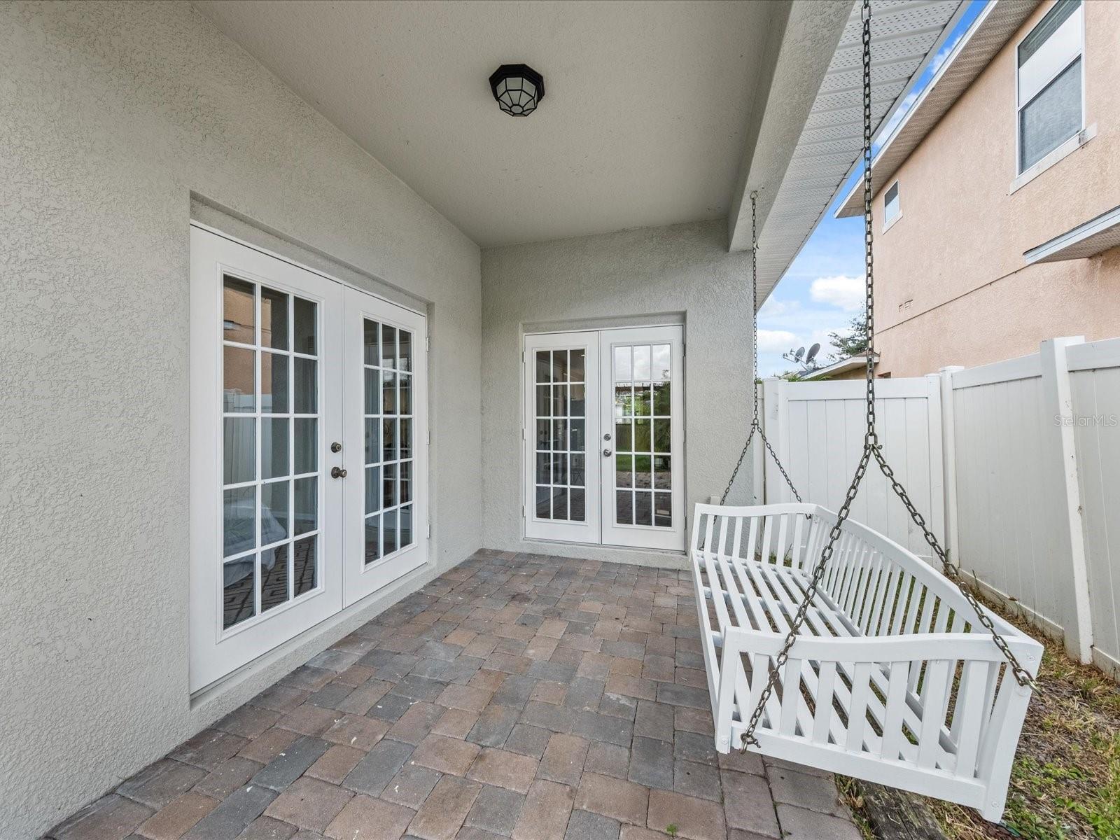 557 HIBISCUS COVE DR