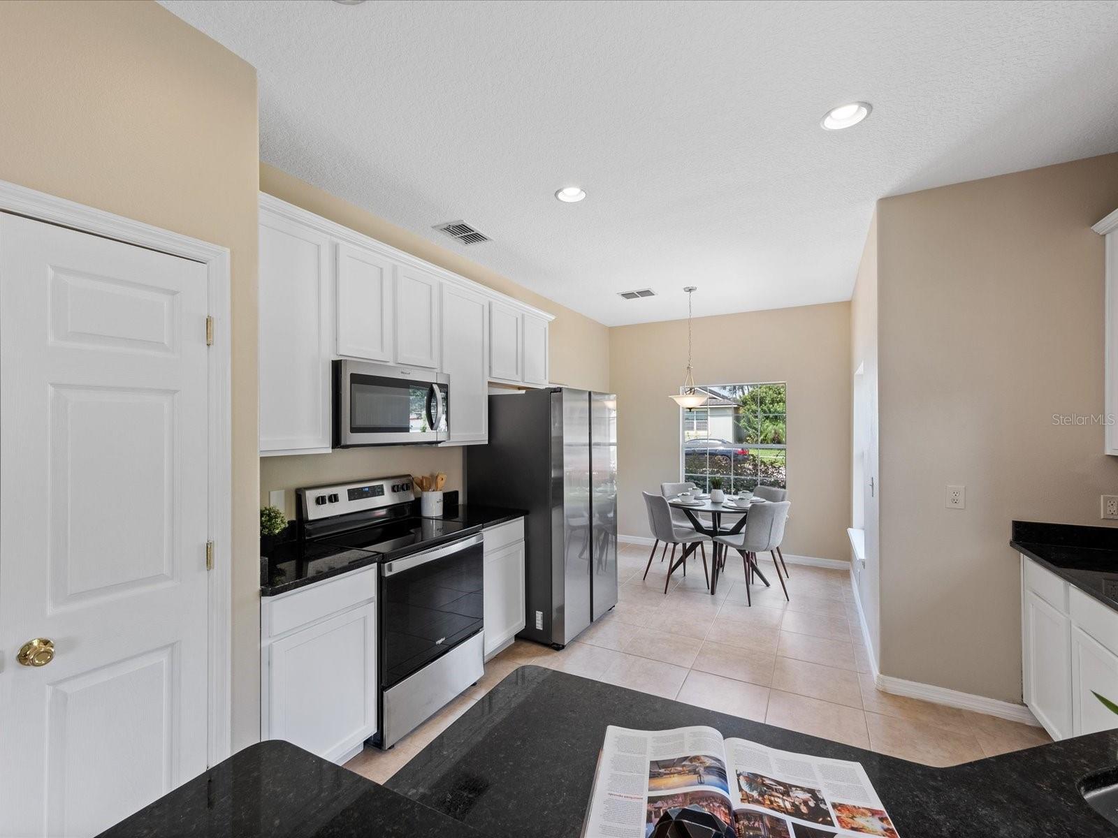 557 HIBISCUS COVE DR
