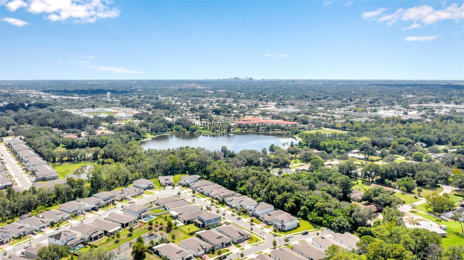 2079 LAURELWOOD WAY