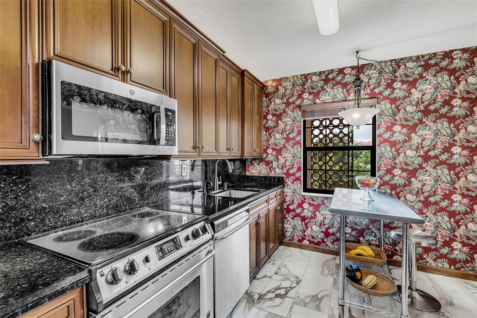 102 S INTERLACHEN AVE #510