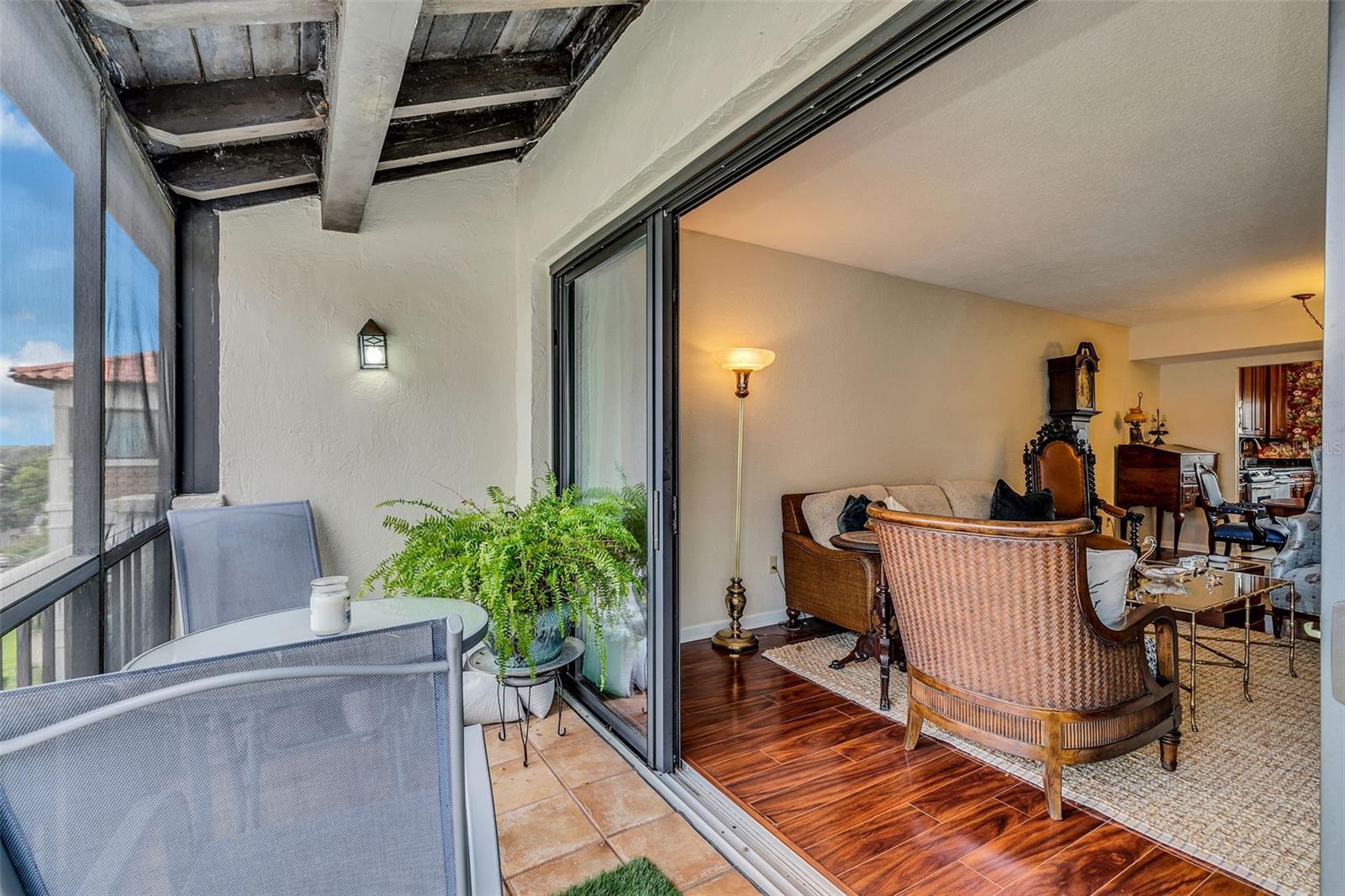 102 S INTERLACHEN AVE #510