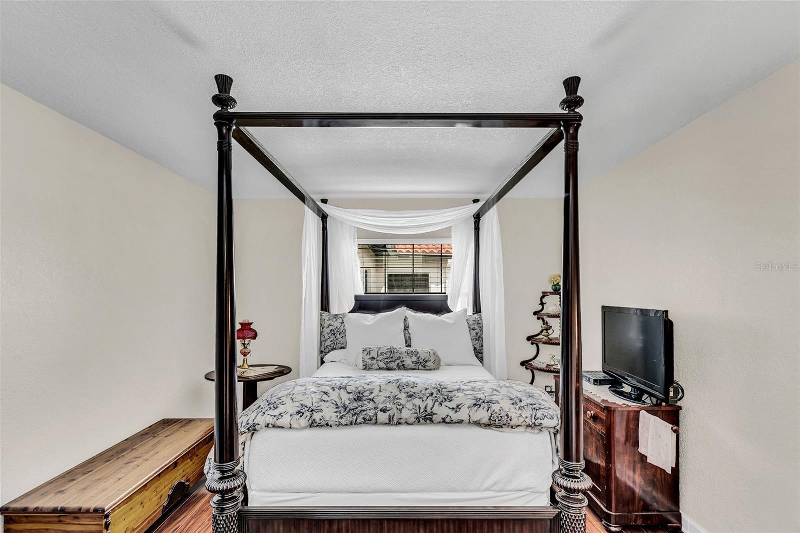 102 S INTERLACHEN AVE #510