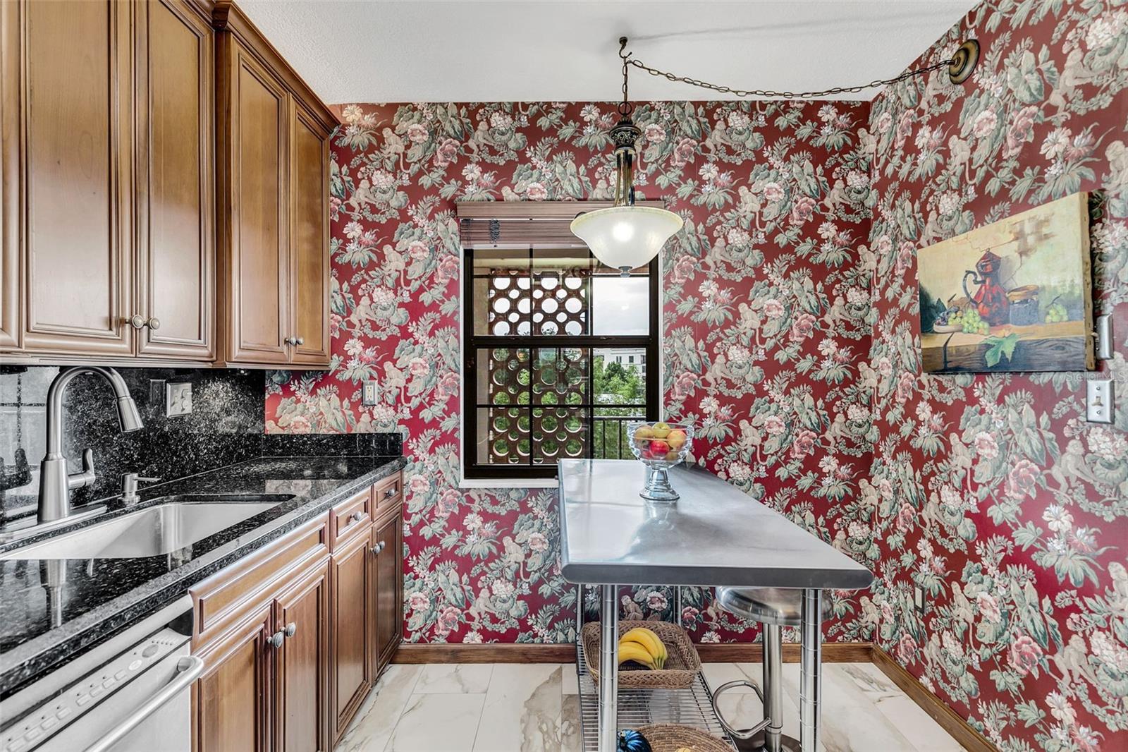 102 S INTERLACHEN AVE #510