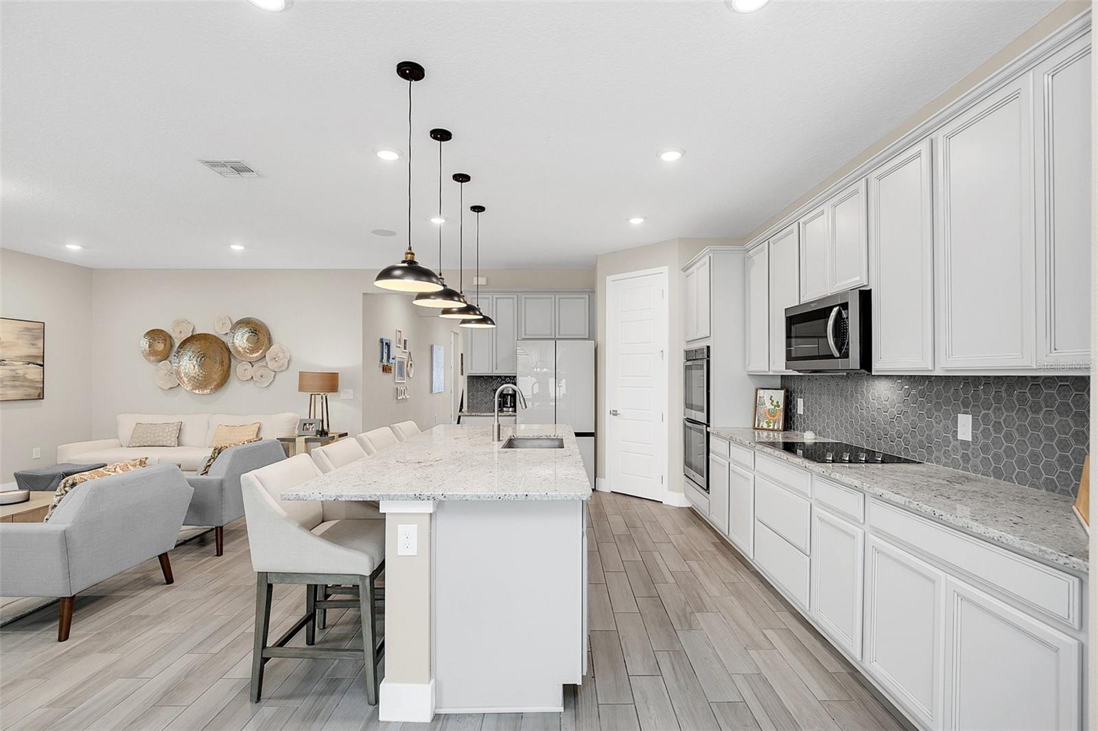 2286 MARSH SEDGE LN