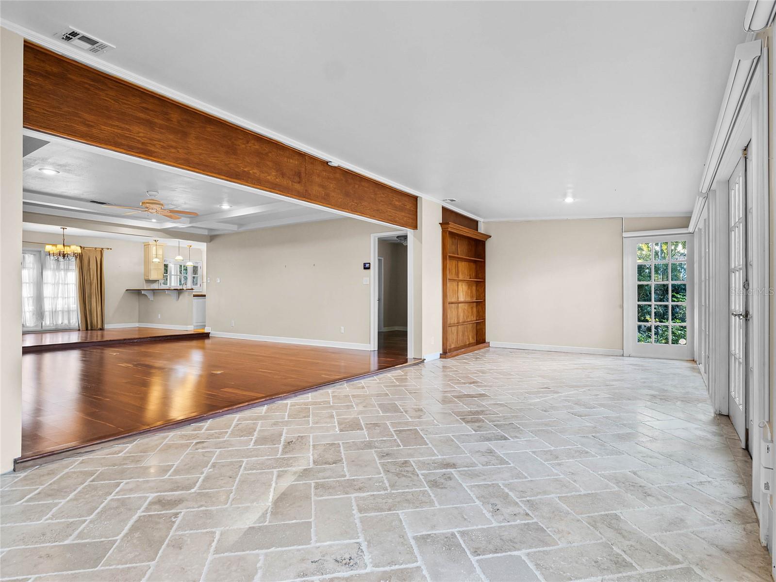 151 STIRLING AVE