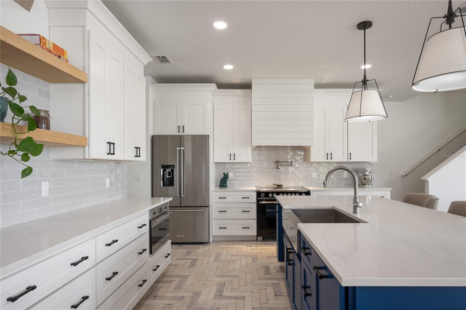 10424 WOODWARD WINDS DR
