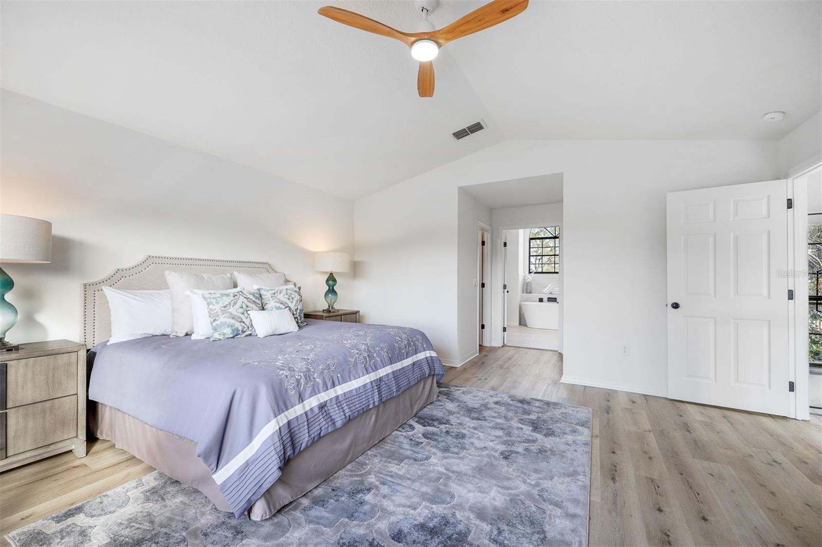 4643 SUNTREE BLVD