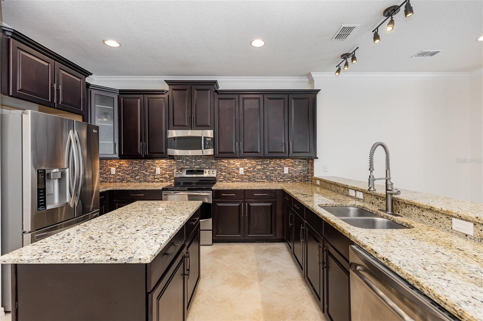 5428 VIA APPIA WAY