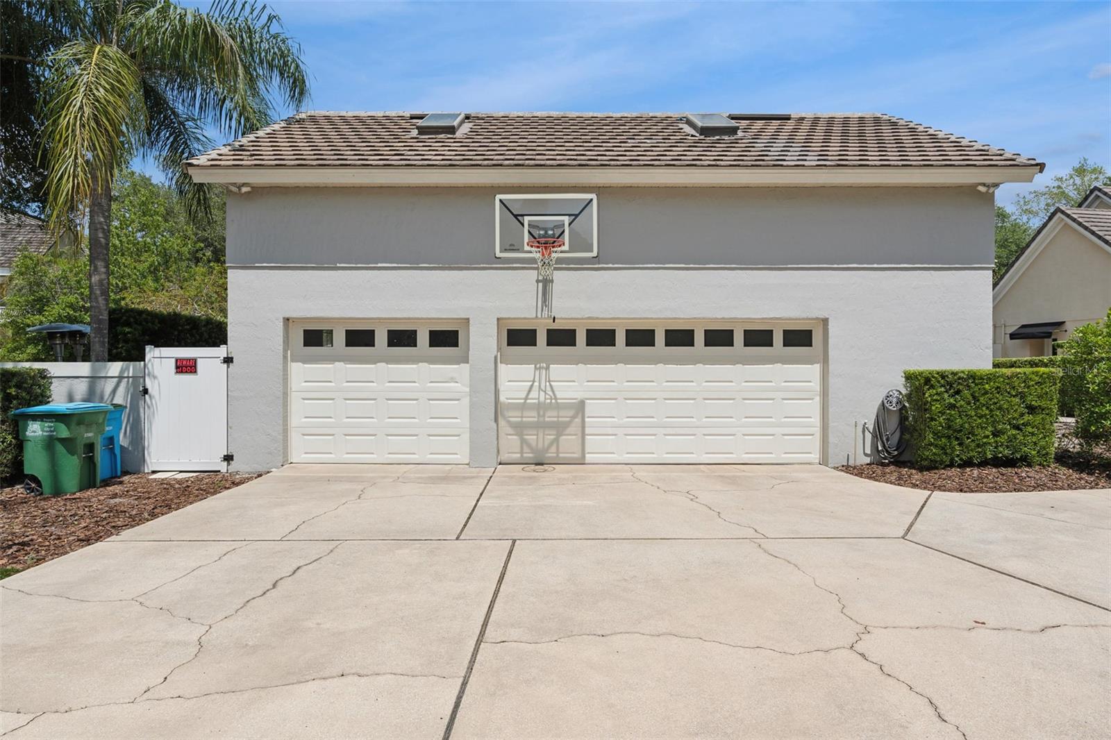 146 STONE HILL DR