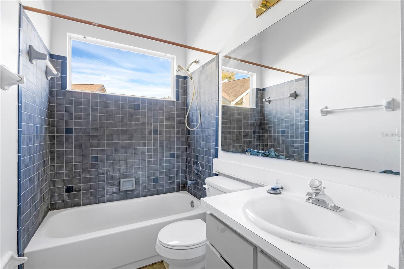 1210 LAKE PIEDMONT CIR