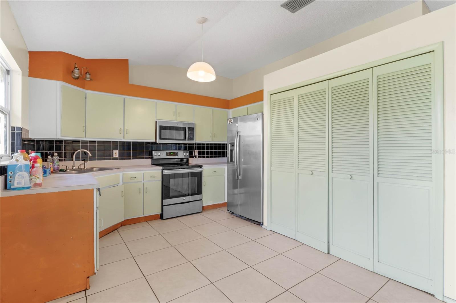 1210 LAKE PIEDMONT CIR