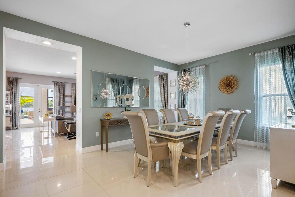 9399 TRINANA CIR