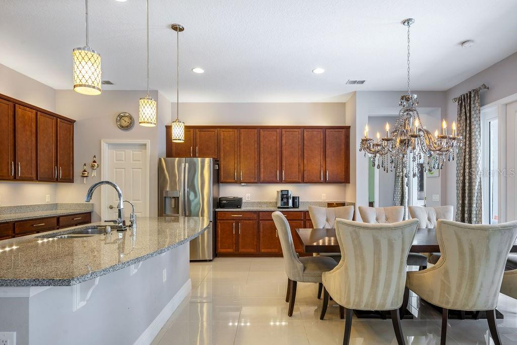 9399 TRINANA CIR