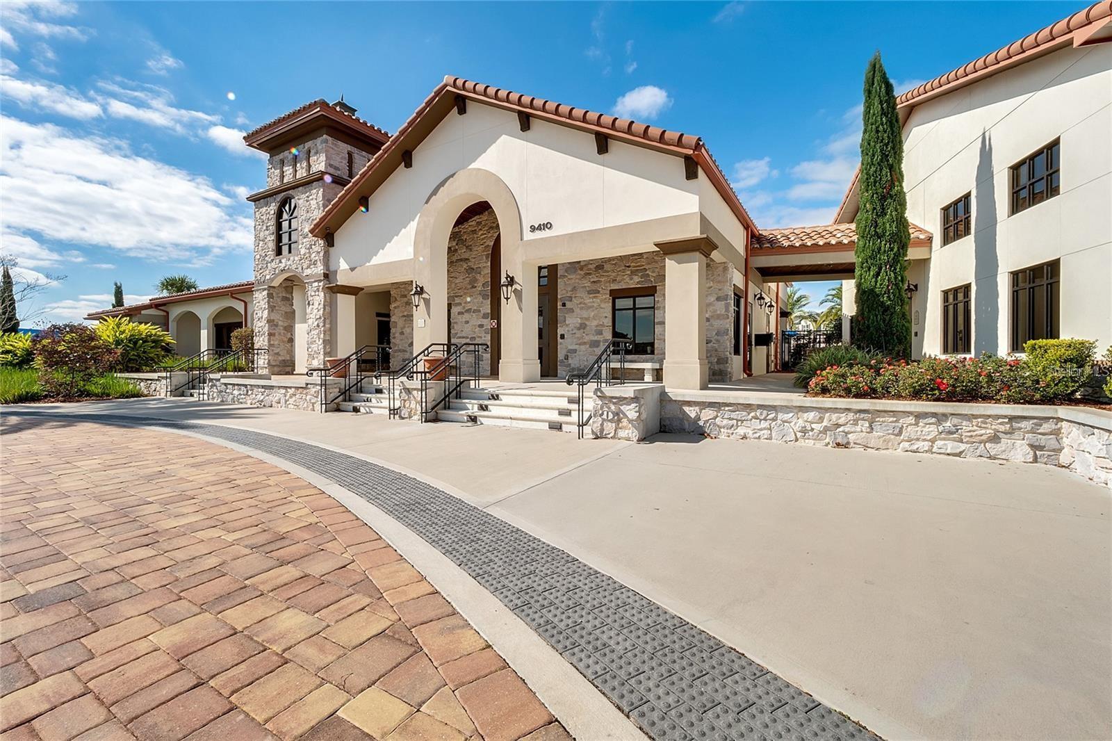 9399 TRINANA CIR