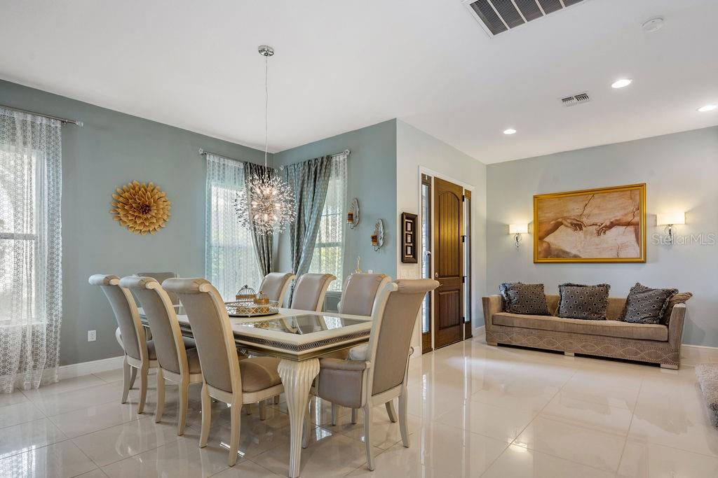 9399 TRINANA CIR