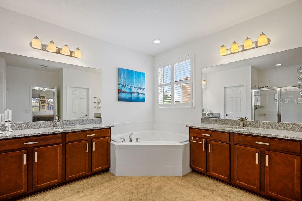 9399 TRINANA CIR