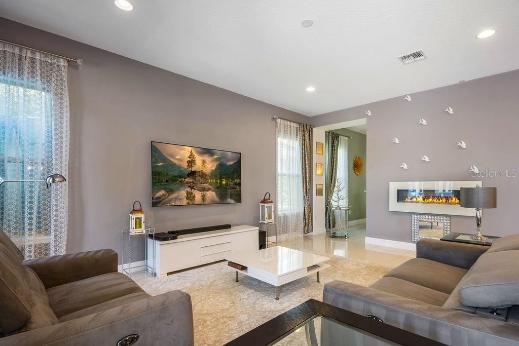 9399 TRINANA CIR