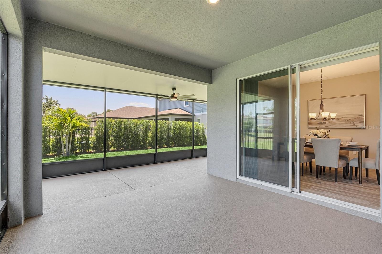 2083 LAURELWOOD WAY