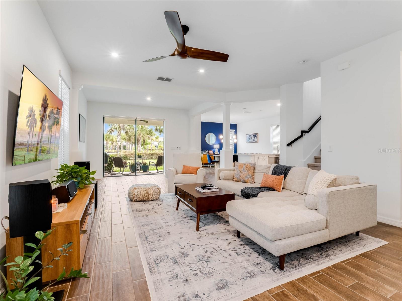 1360 BLUE STEM LN