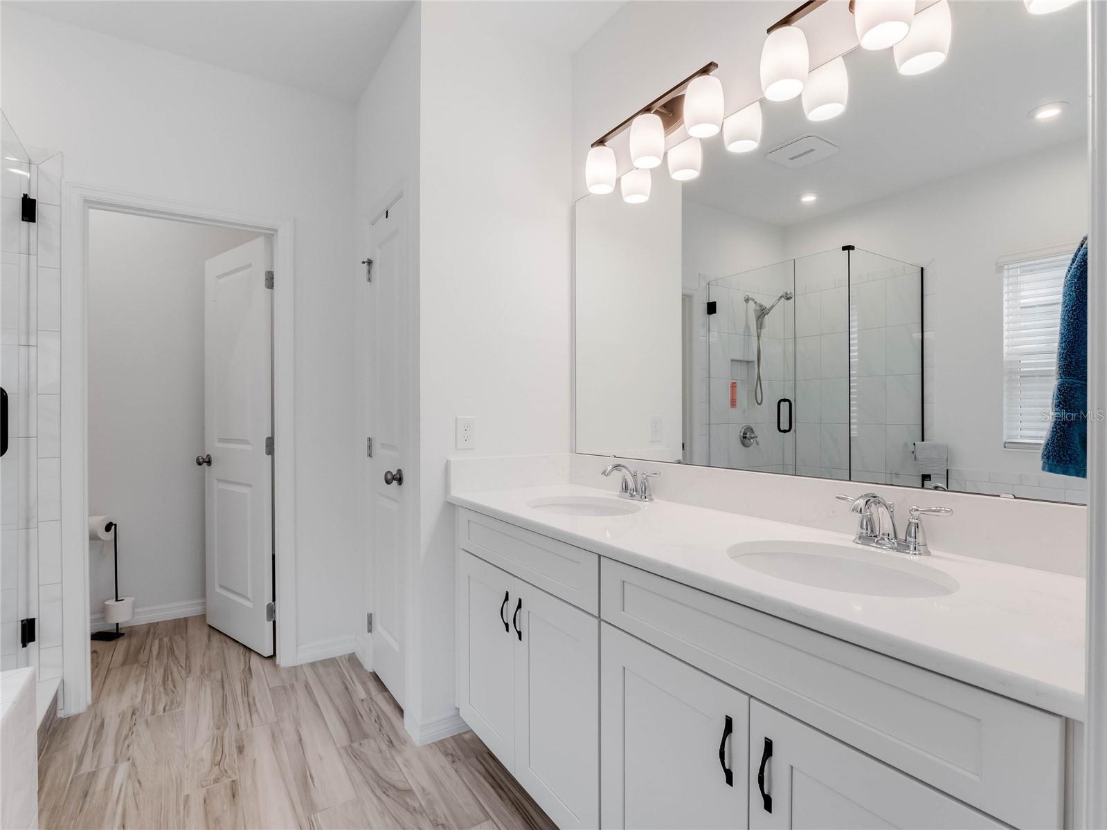 1360 BLUE STEM LN