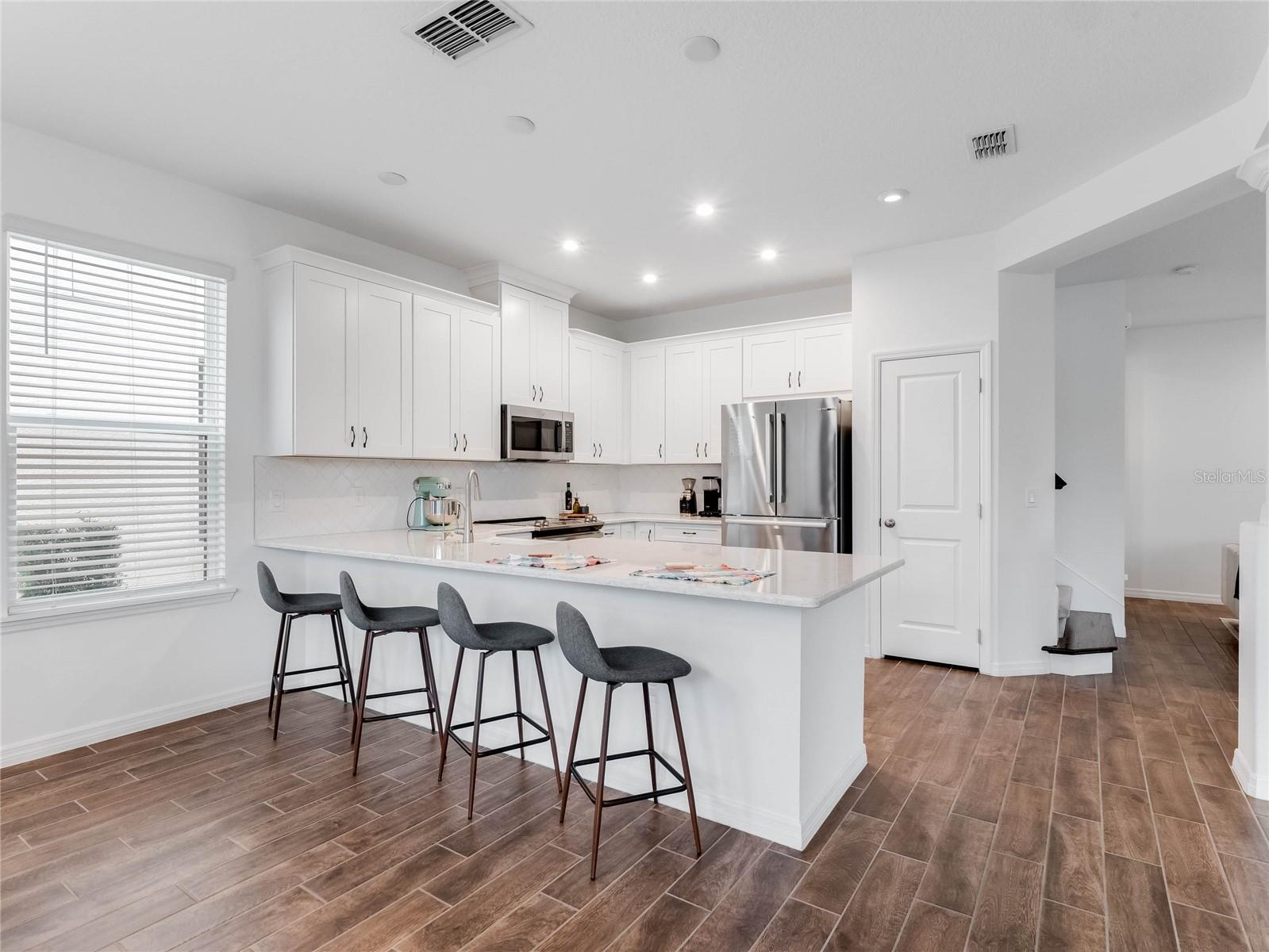 1360 BLUE STEM LN