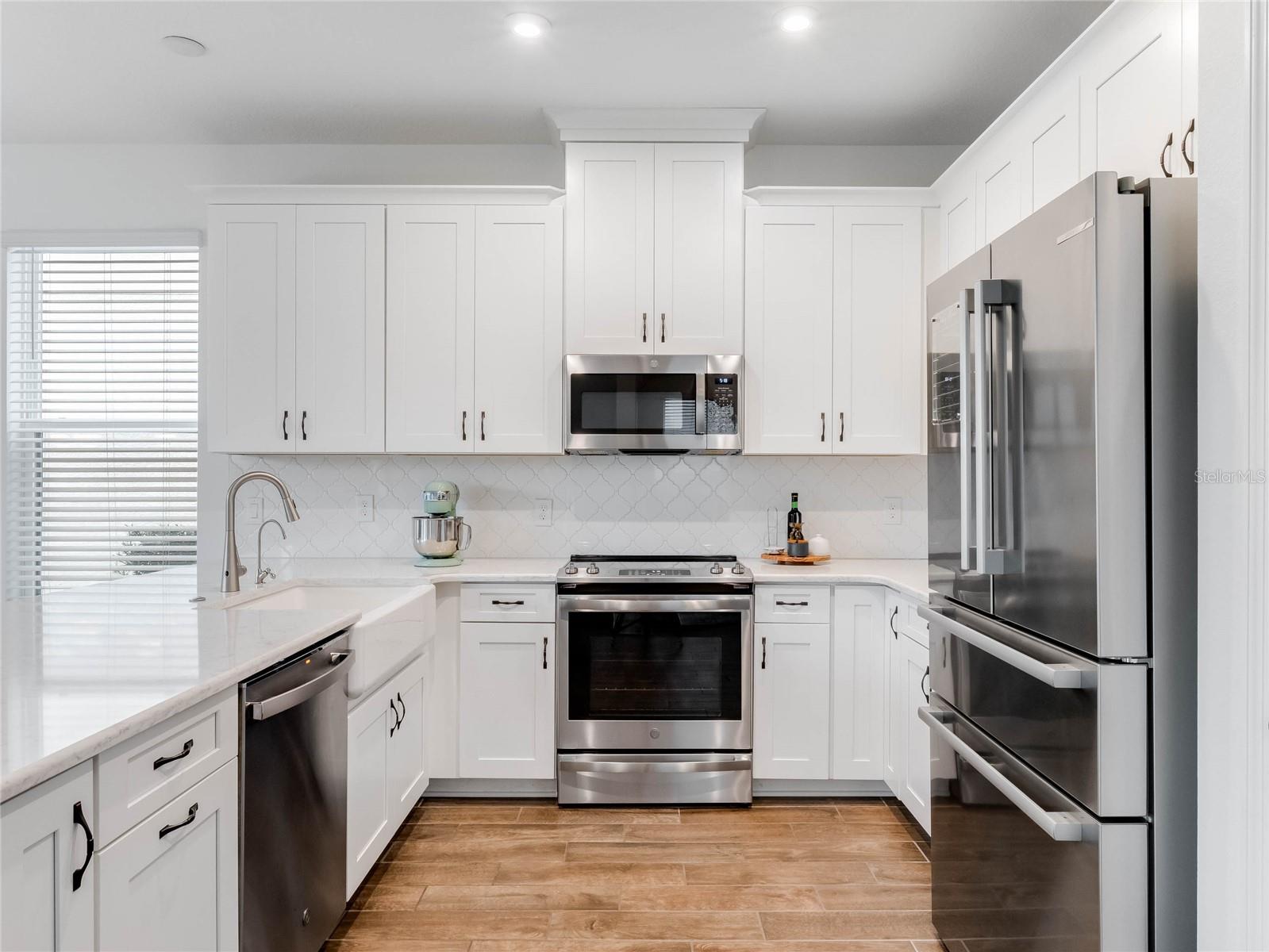 1360 BLUE STEM LN