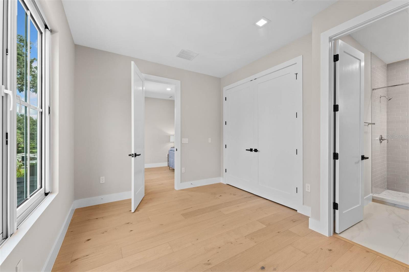 4 E SPRUCE STREET