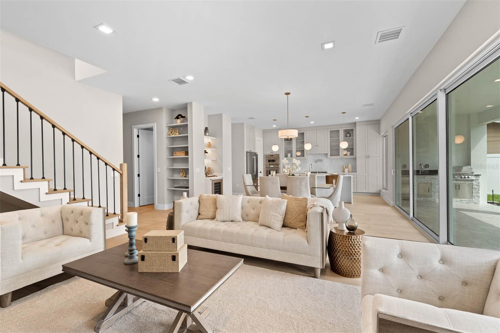 4 E SPRUCE STREET