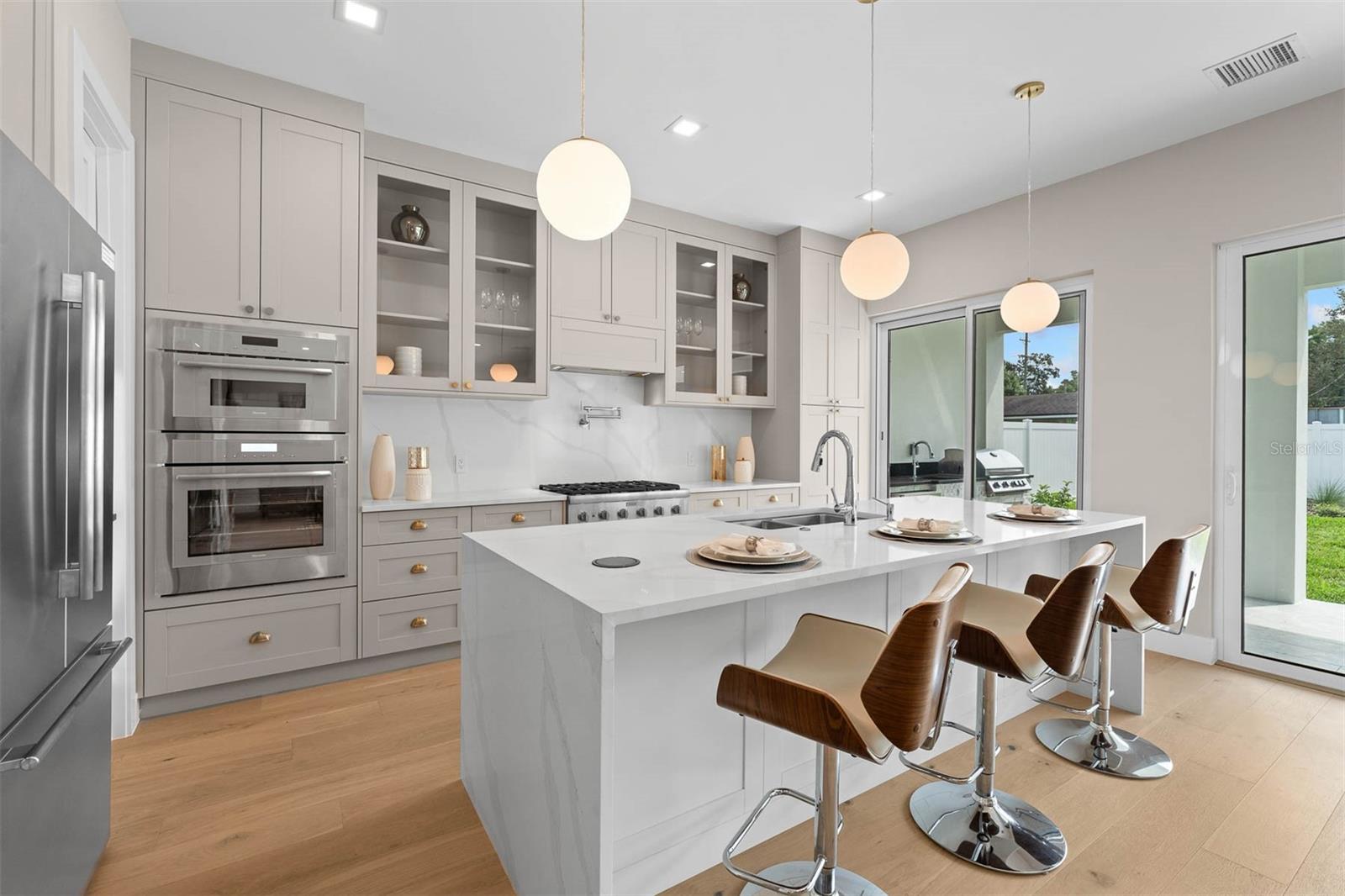 4 E SPRUCE STREET
