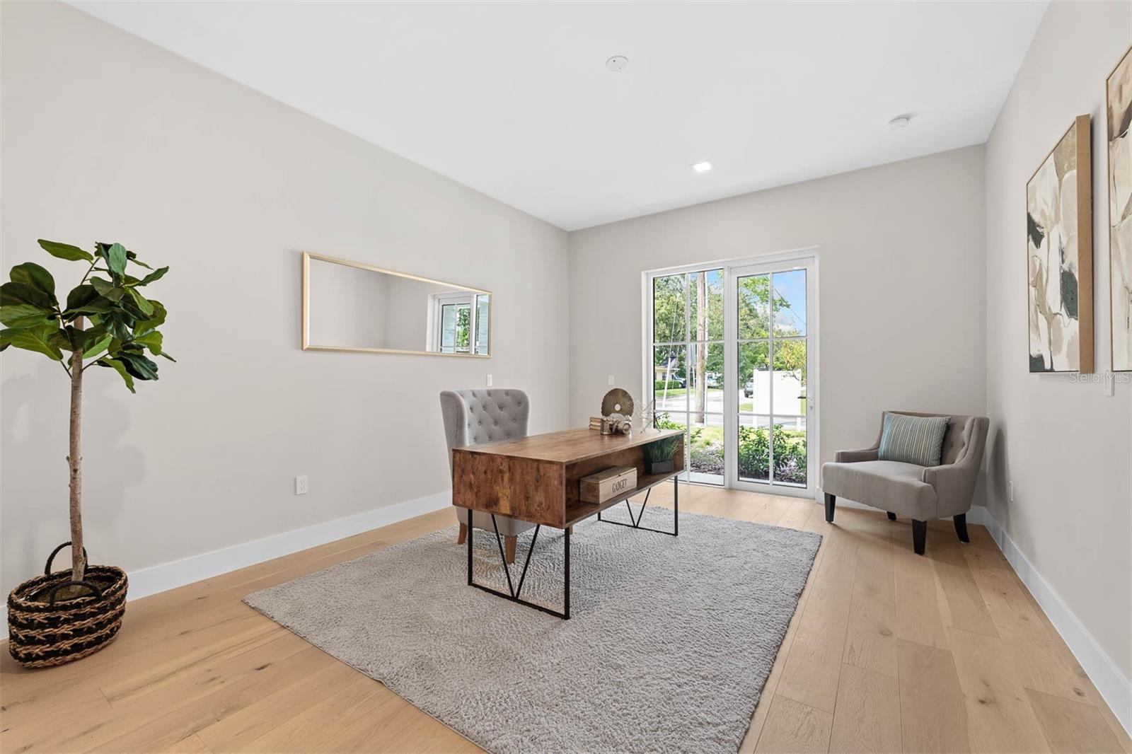 4 E SPRUCE STREET