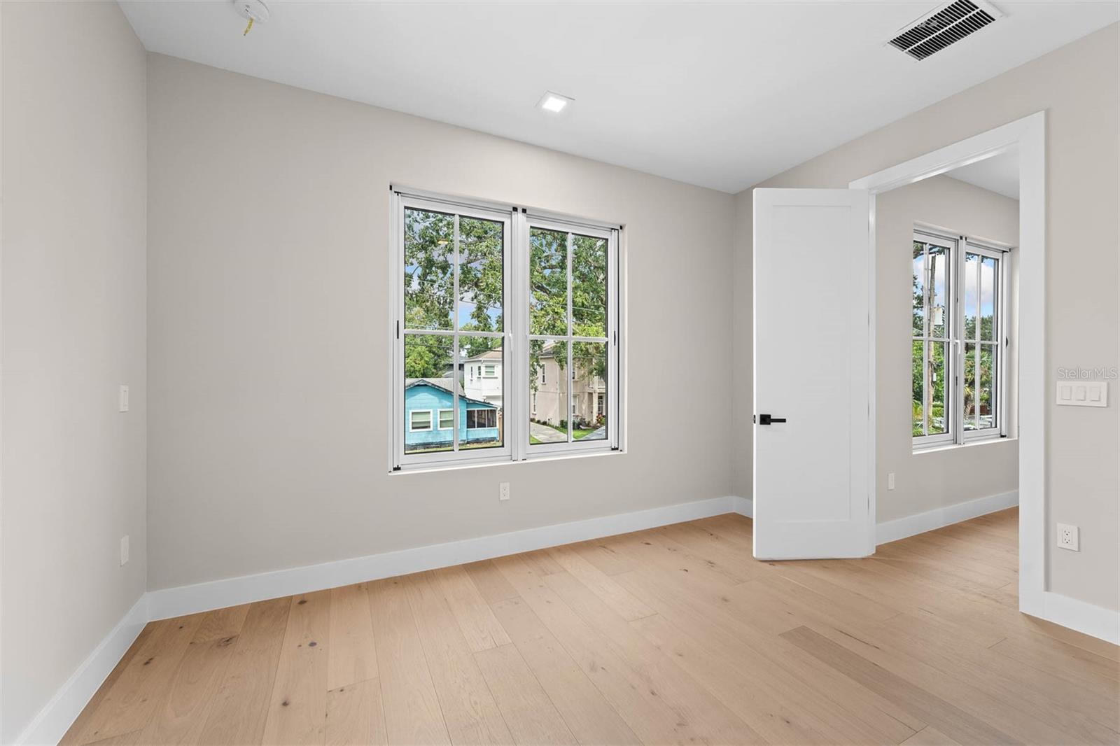 4 E SPRUCE STREET