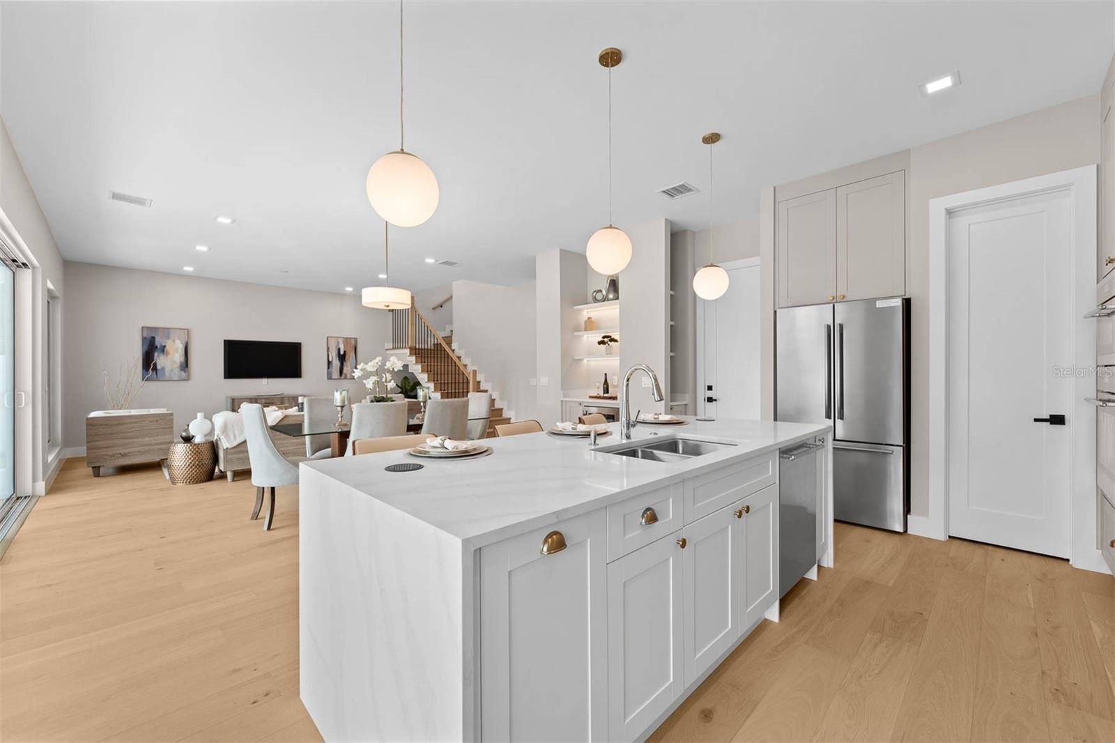 4 E SPRUCE STREET