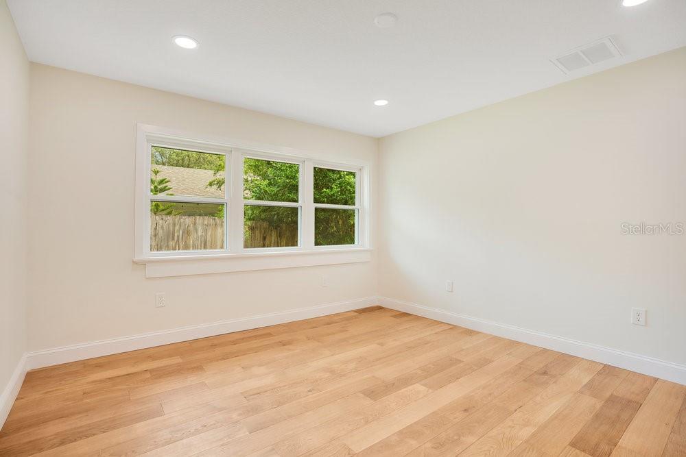 503 BROOKSIDE CIR