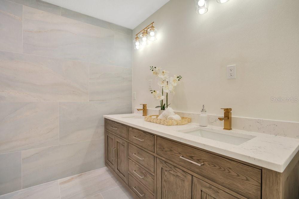 503 BROOKSIDE CIR