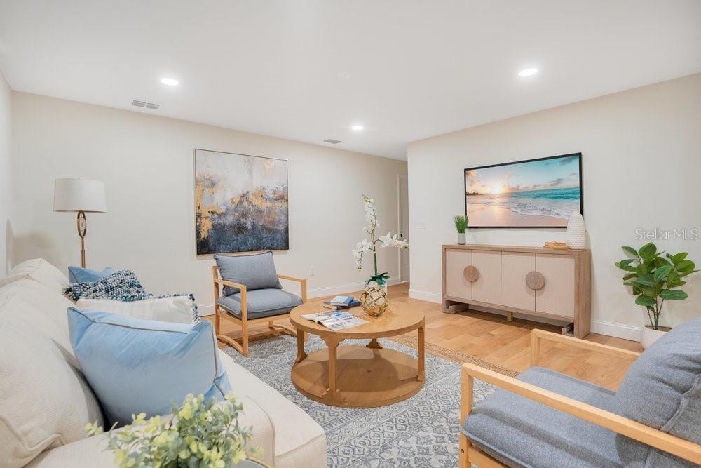 503 BROOKSIDE CIR